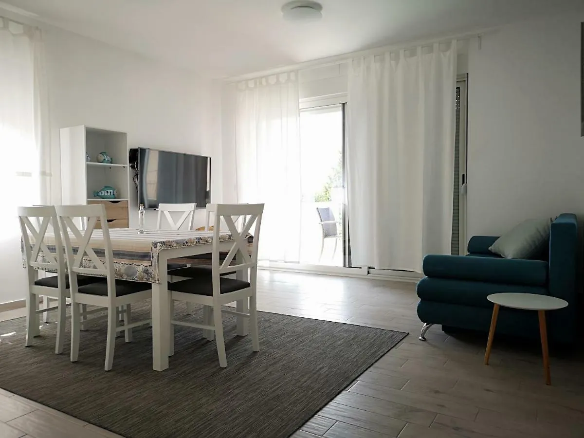 Apartments 4You Vir Chorvatsko